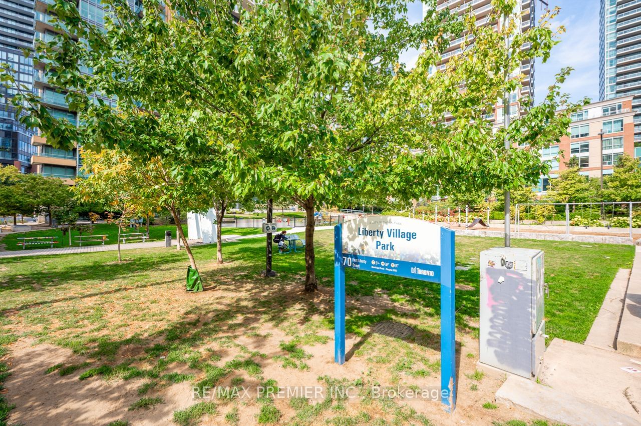 69 Lynn Williams St, unit 812 for rent