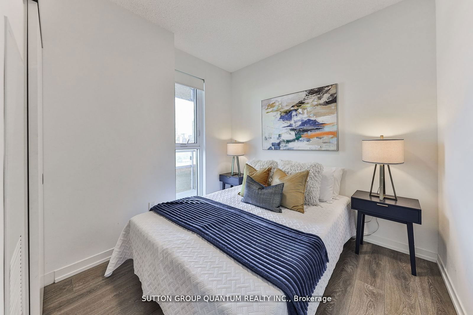 15 Lower Jarvis St, unit 414 for sale