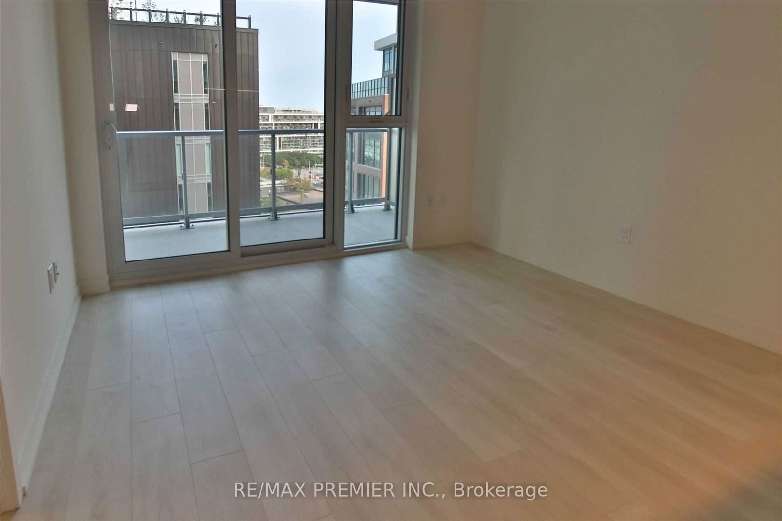 15 Lower Jarvis St, unit 902 for rent