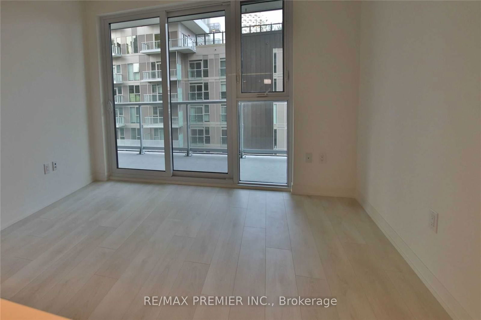 15 Lower Jarvis St, unit 902 for rent