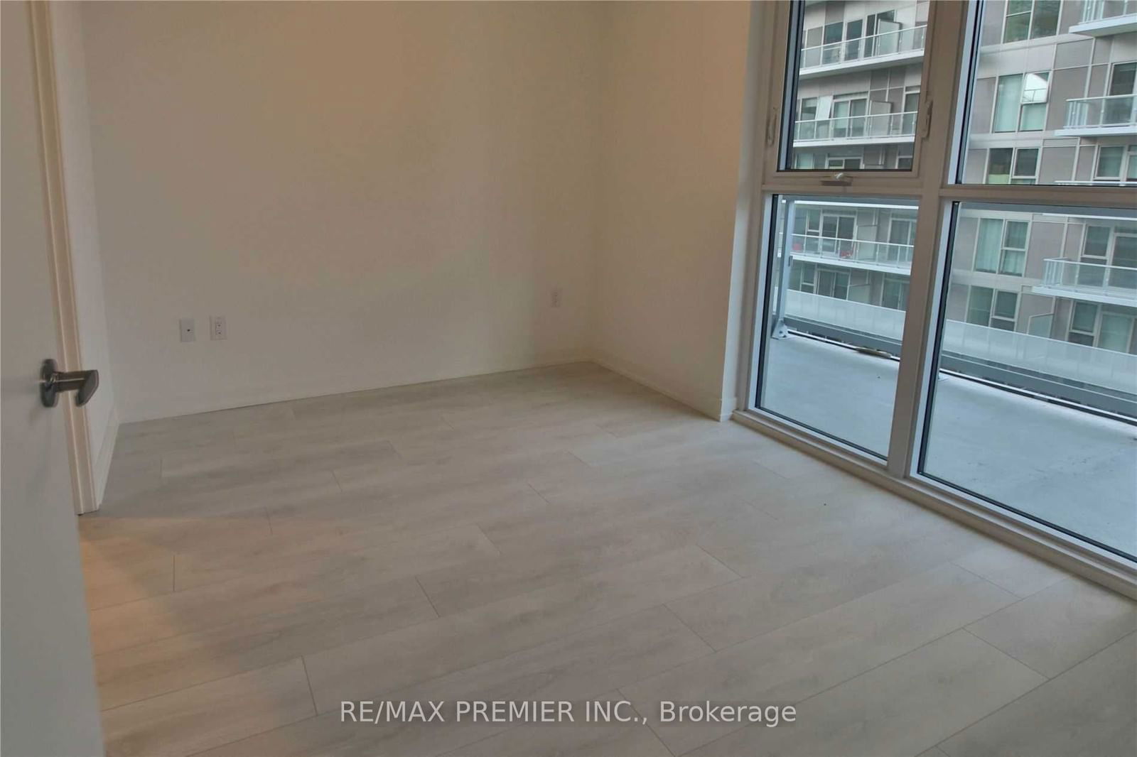 15 Lower Jarvis St, unit 902 for rent