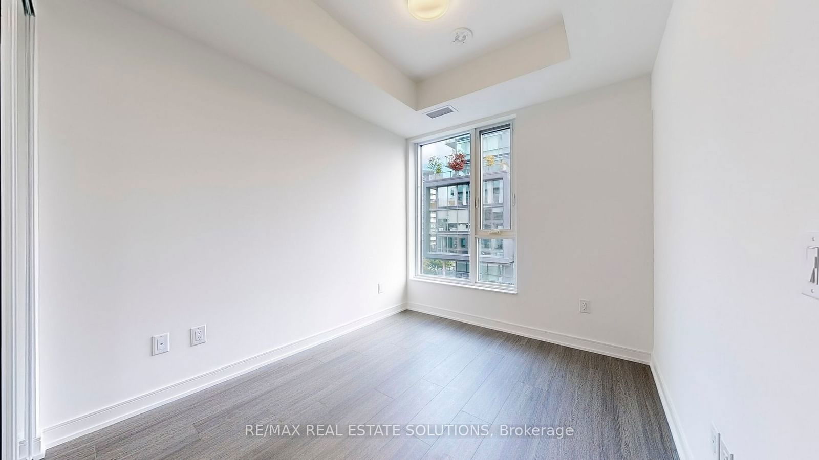 425 Front St E, unit 510 for rent