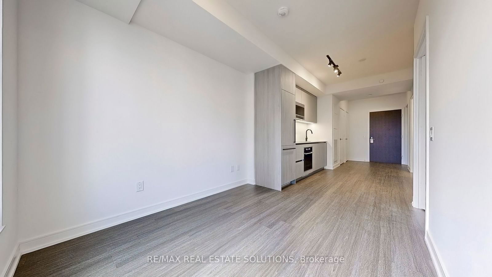 425 Front St E, unit 510 for rent