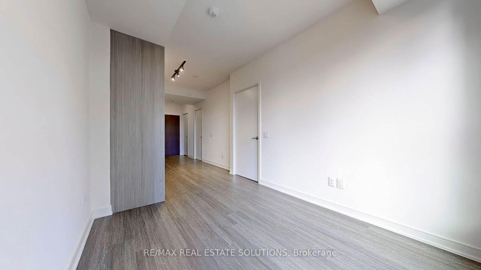 425 Front St E, unit 510 for rent