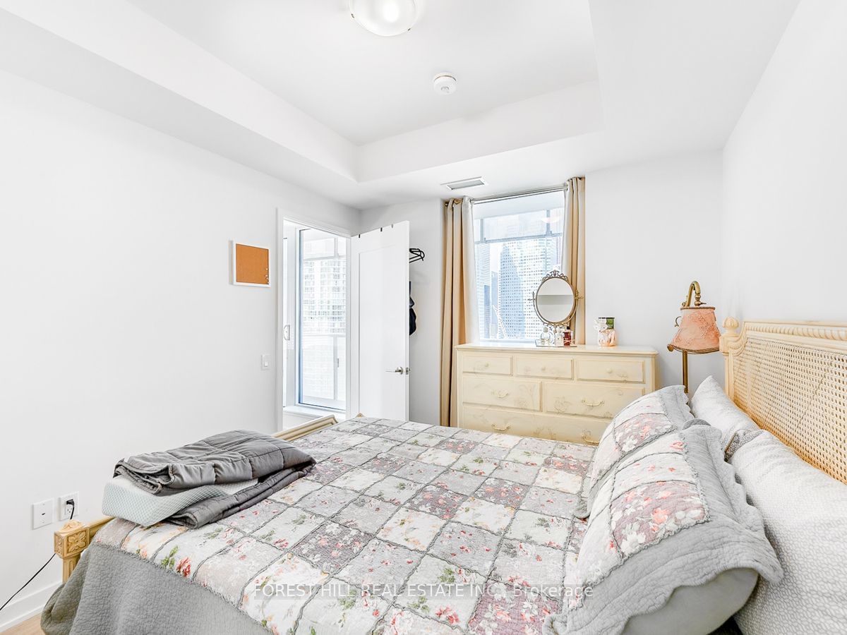 28 Freeland St, unit 2504 for sale