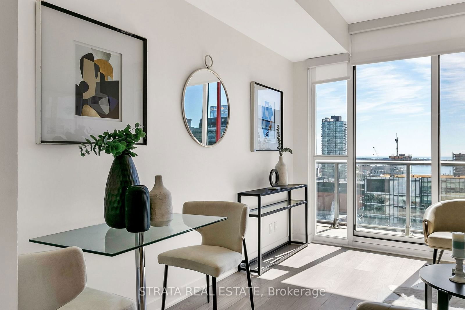 120 Parliament St, unit 1711 for sale