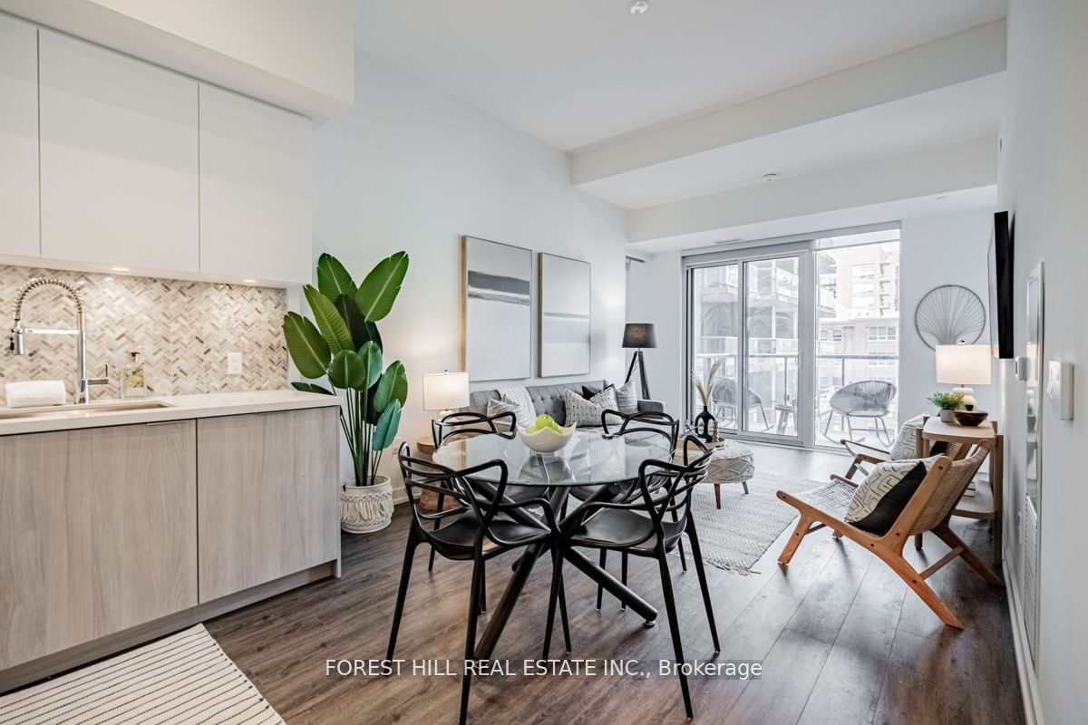 158 Front St E, unit 710 for sale