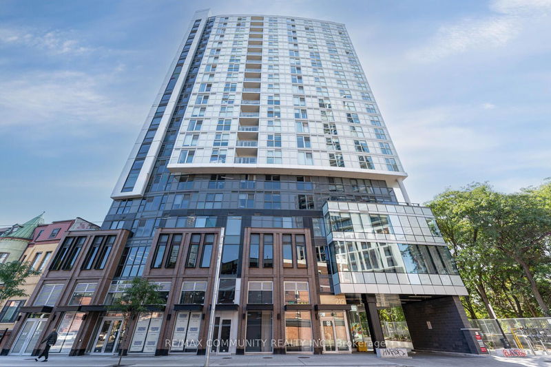 219 Dundas St, unit 501 for rent