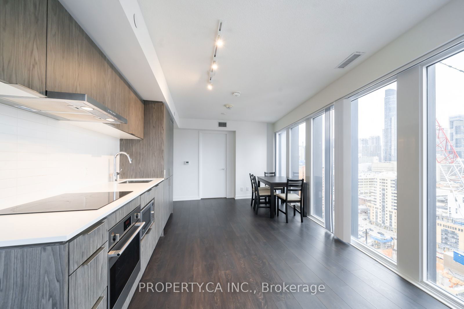 60 Shuter St, unit 2511 for rent