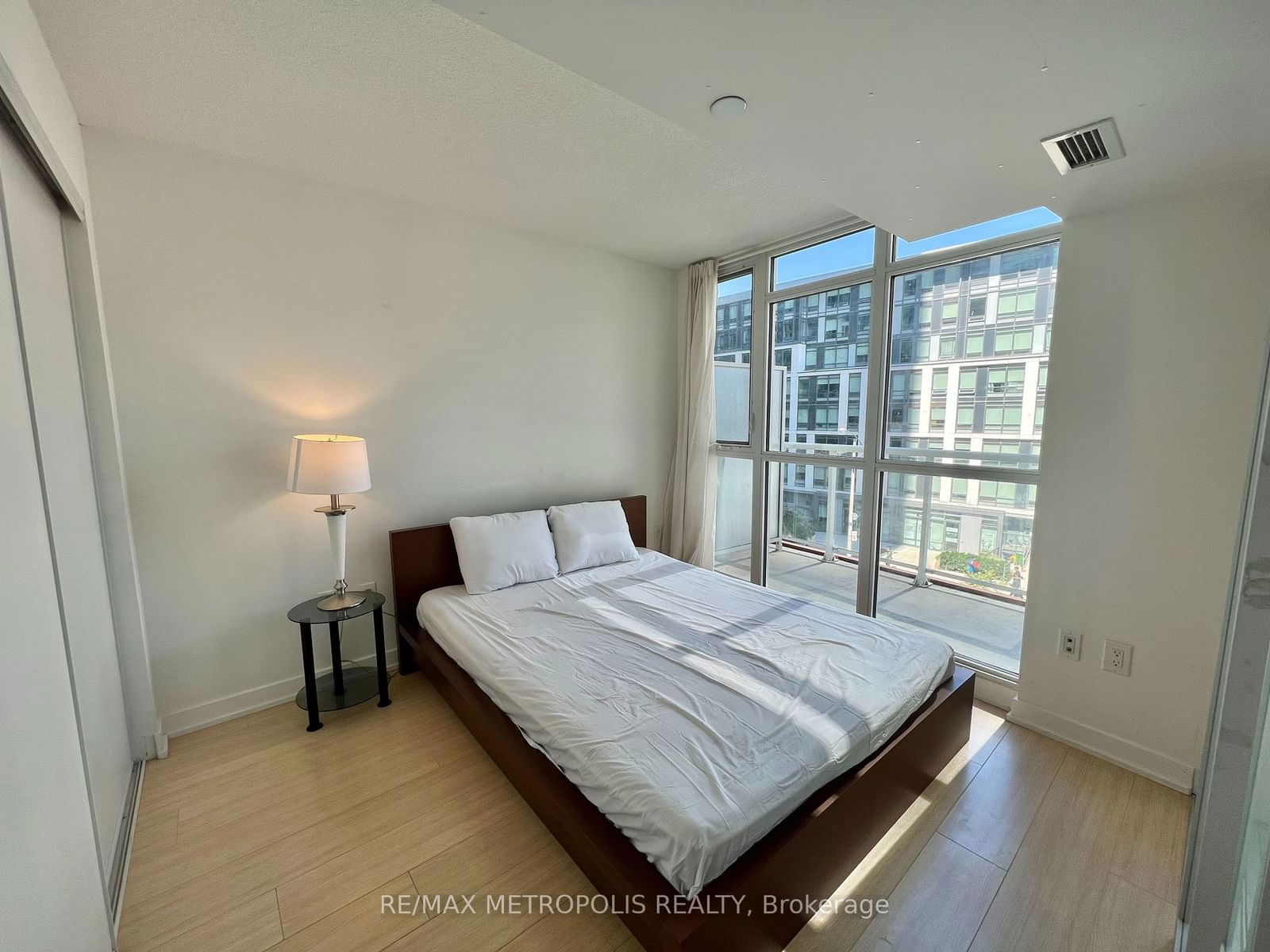 85 Queens Wharf Rd, unit 517 for rent