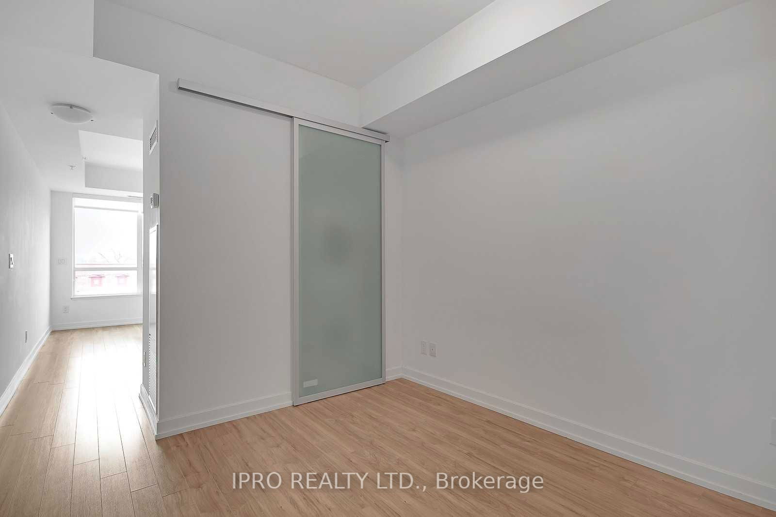 377 Madison Ave, unit 523 for rent