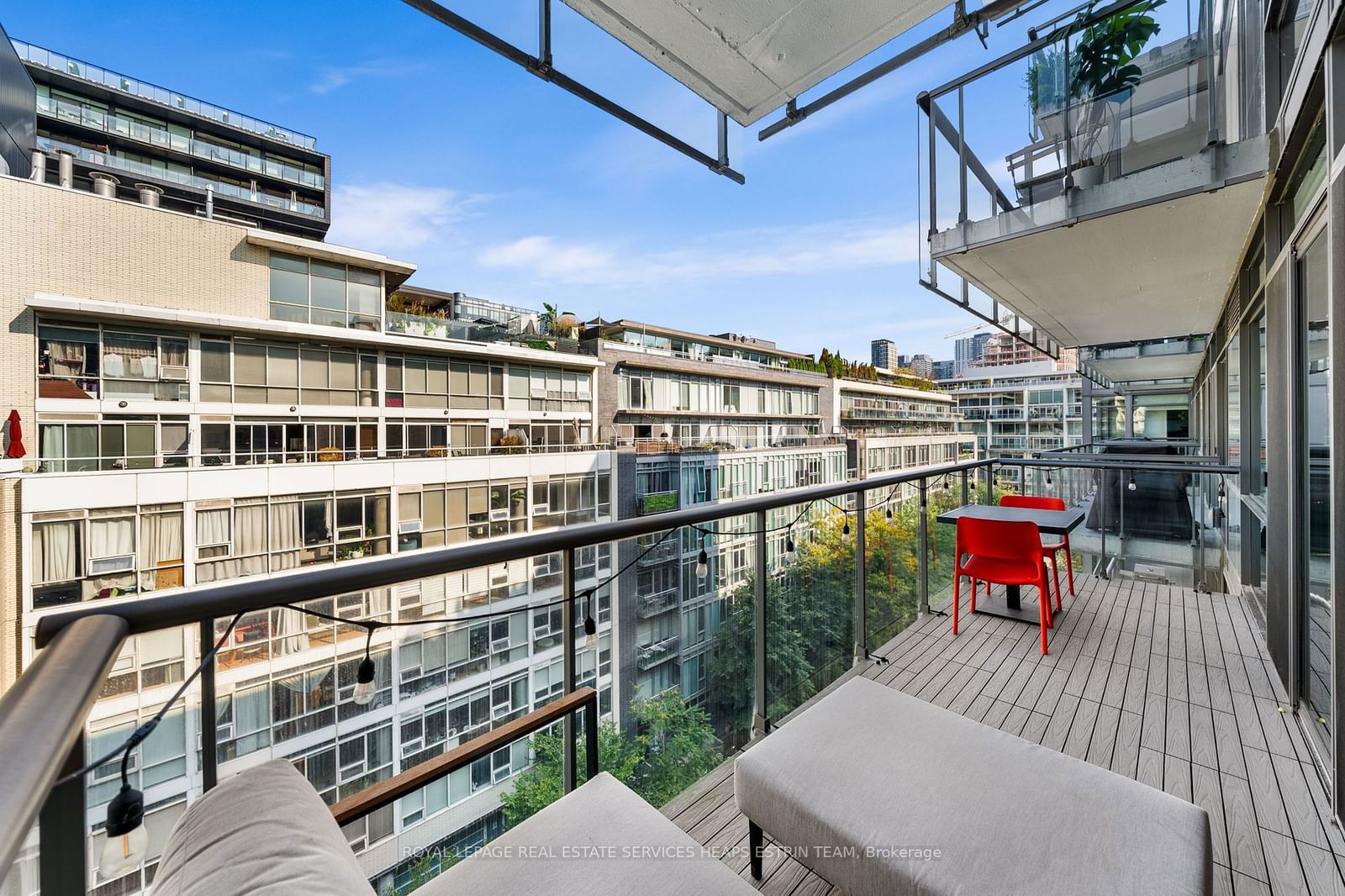 55 Stewart St, unit 818 for sale