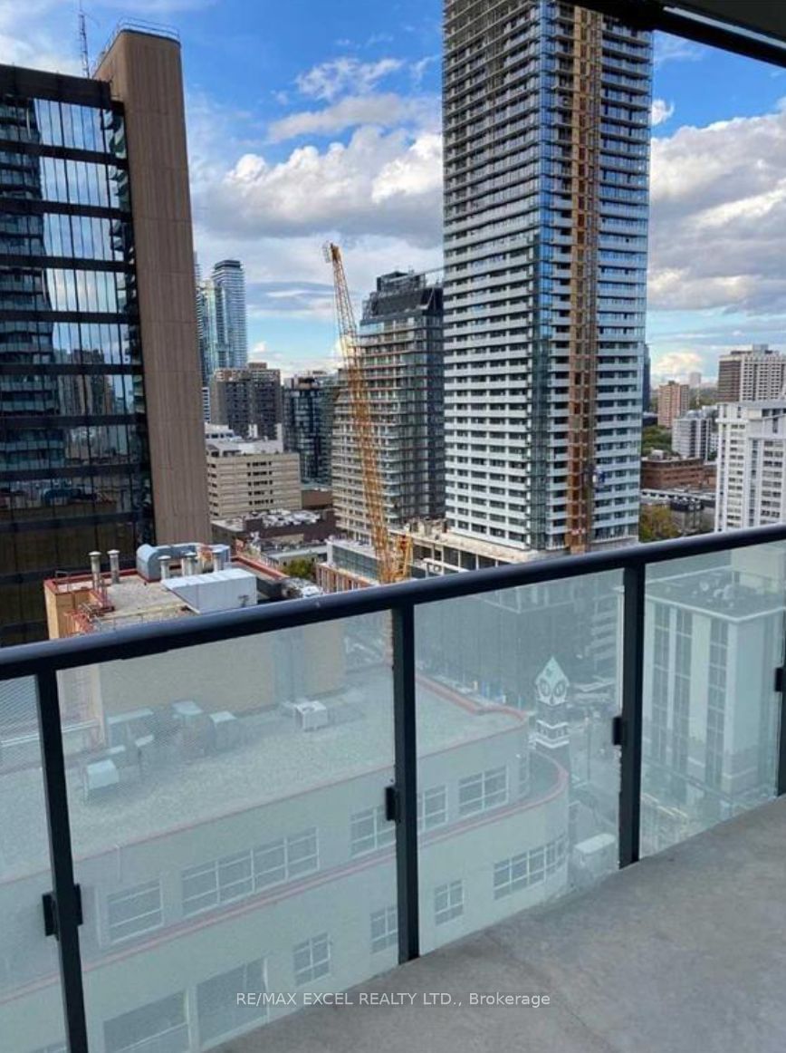 15 Grenville St, unit 2006 for rent