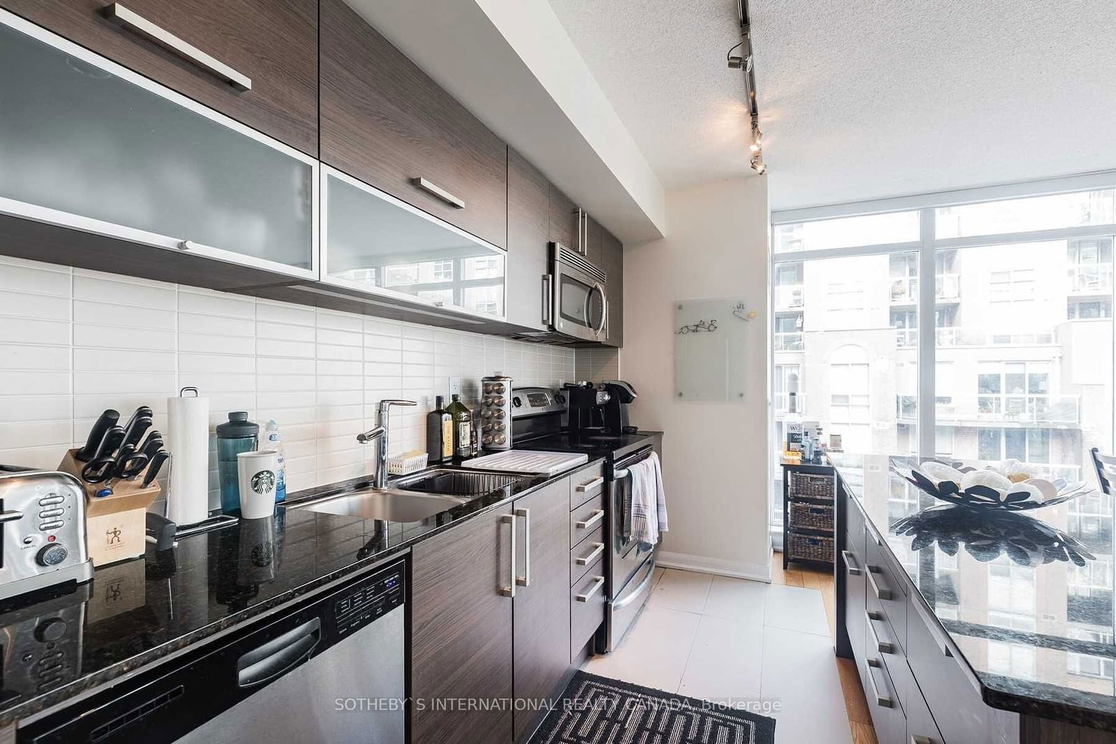 205 Frederick St, unit 710 for rent