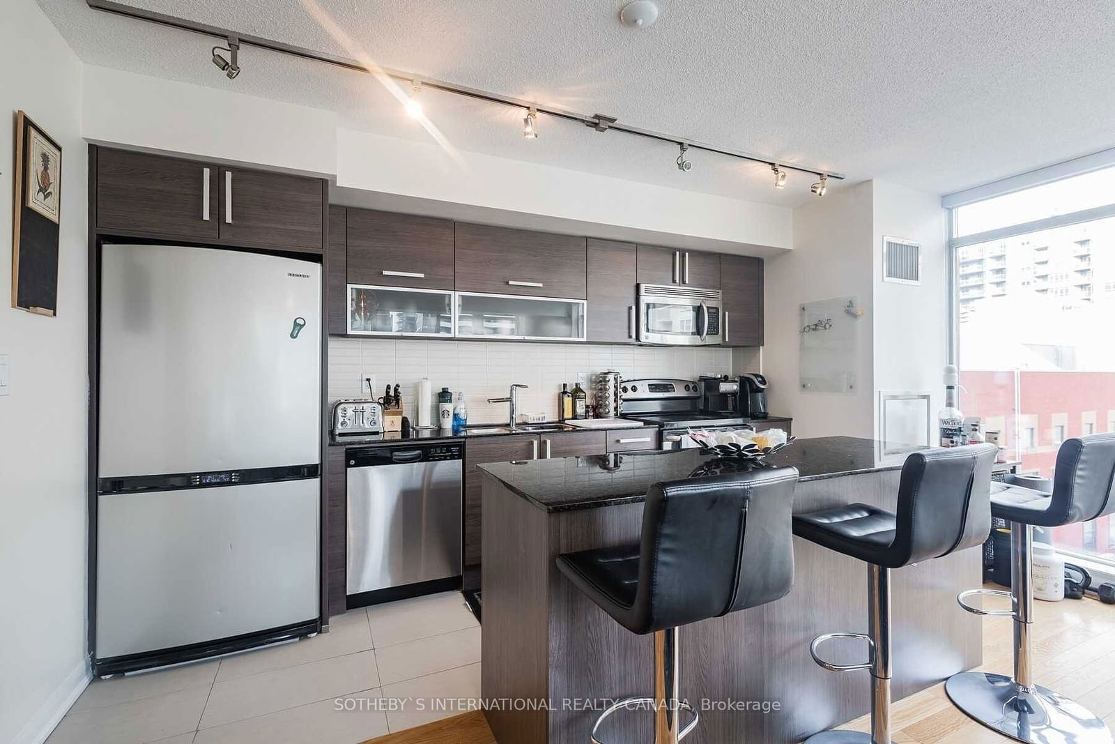 205 Frederick St, unit 710 for rent