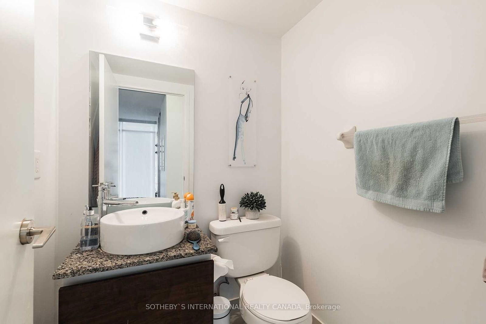 205 Frederick St, unit 710 for rent