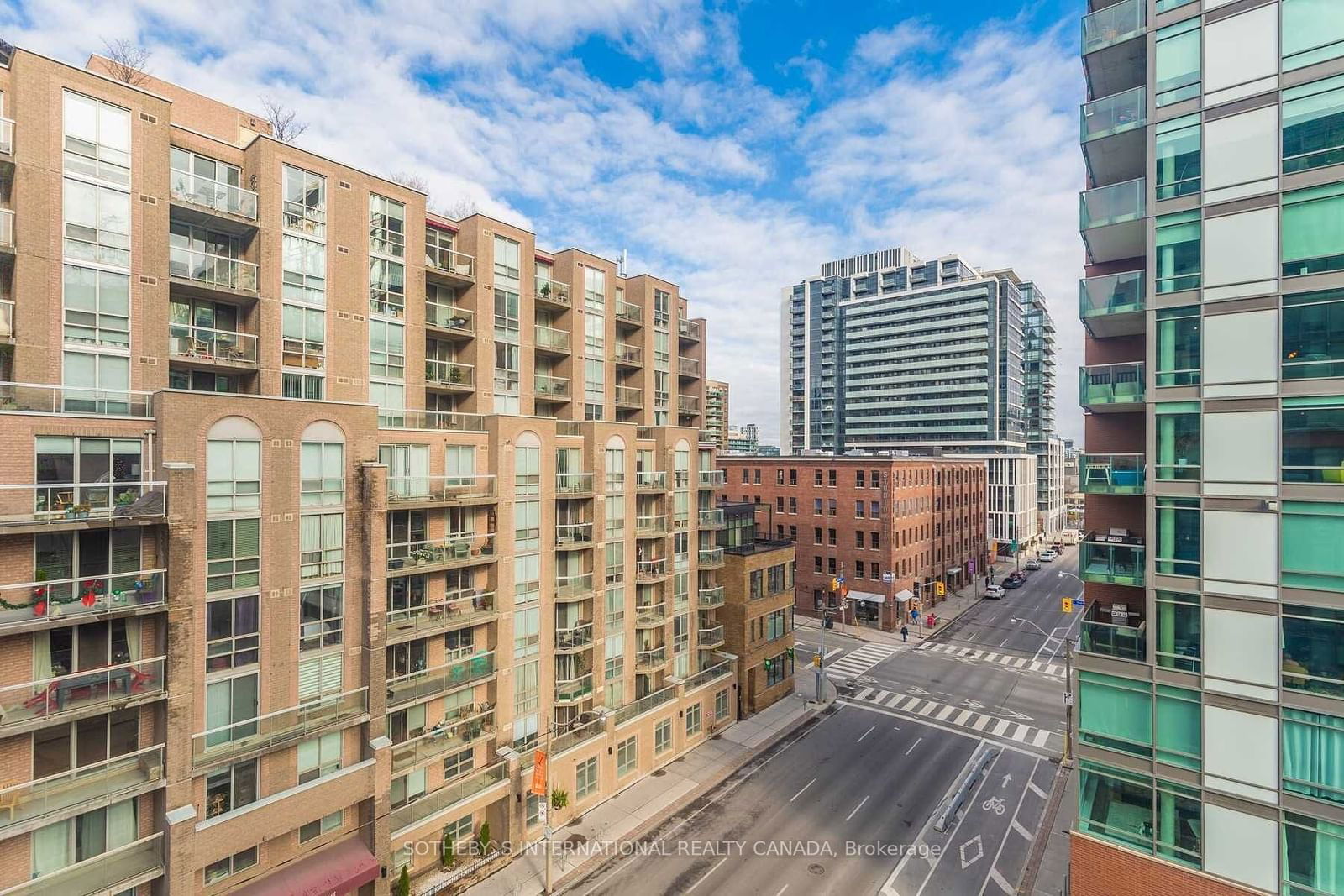 205 Frederick St, unit 710 for rent