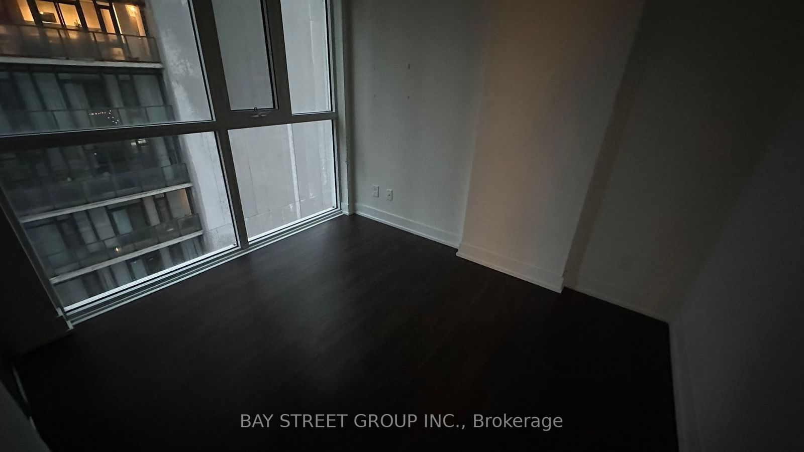 318 Richmond St, unit 1809 for rent