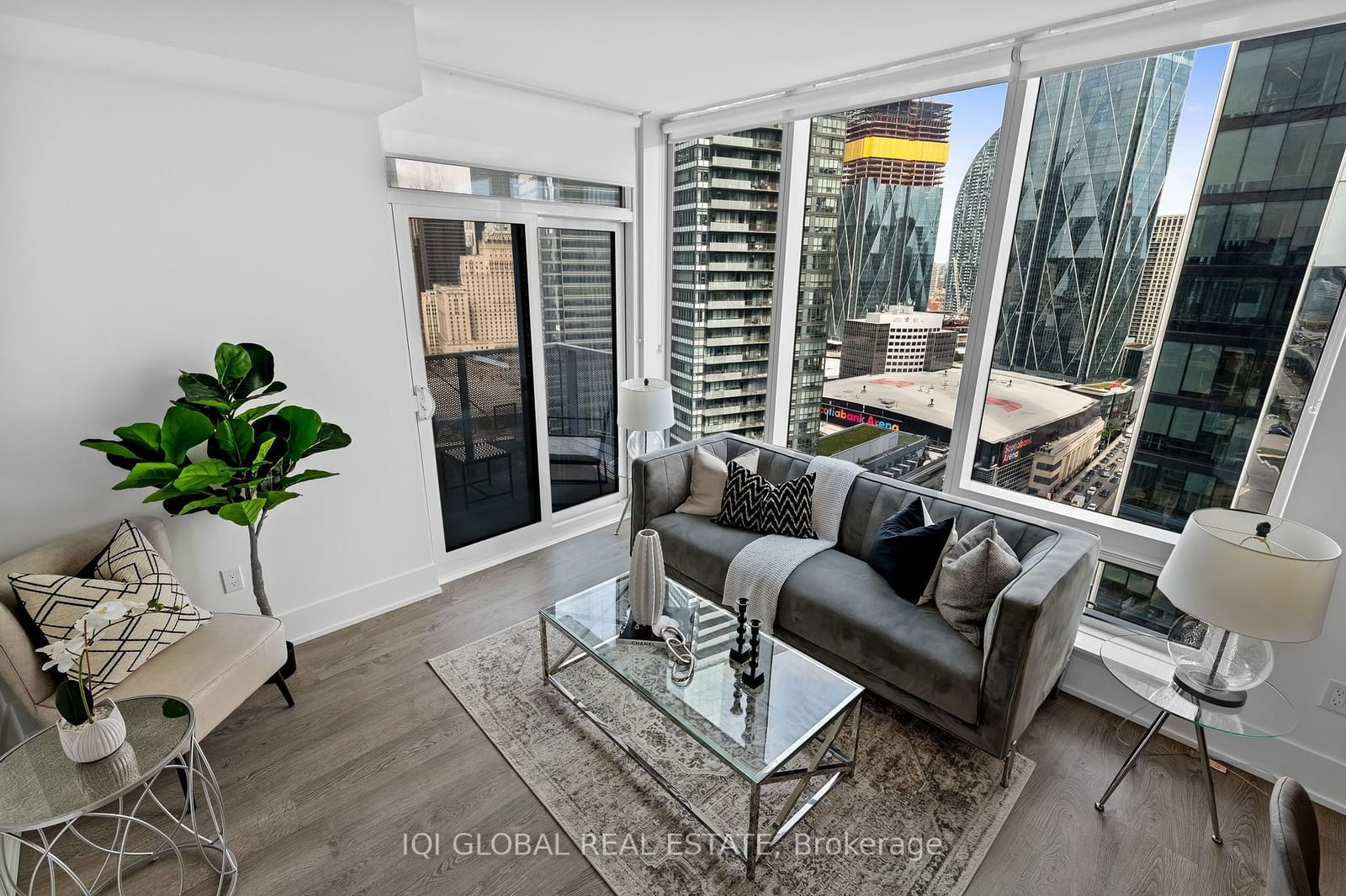 10 York St, unit 3003 for sale