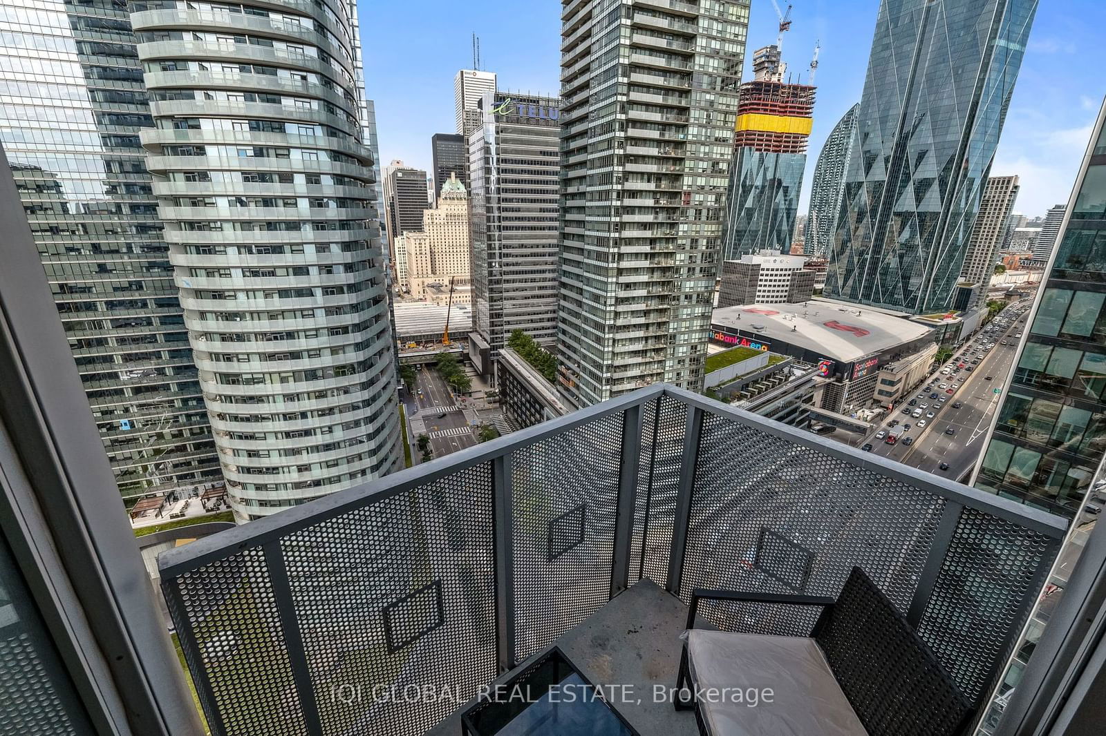 10 York St, unit 3003 for sale