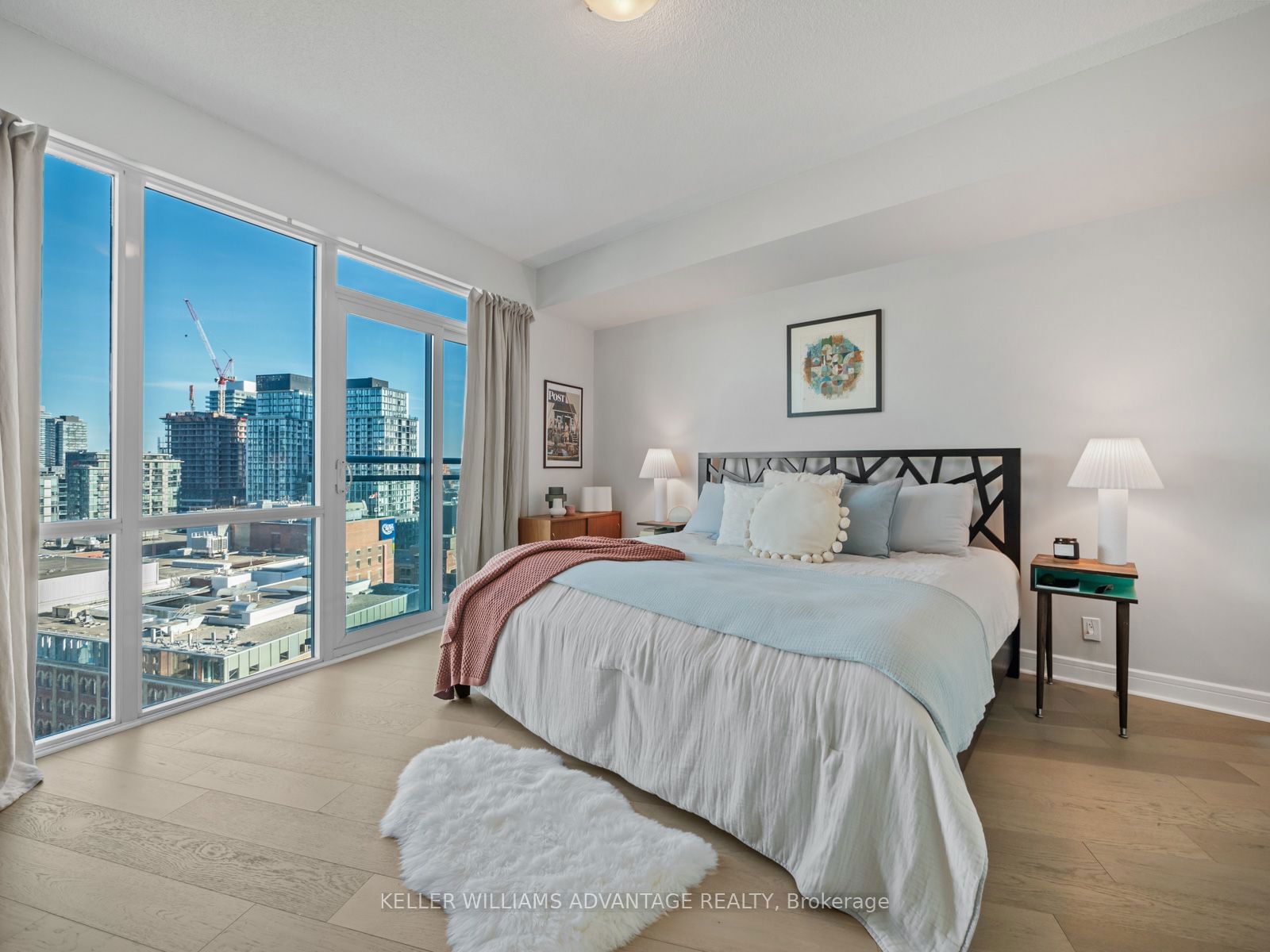 112 George St, unit S1507 for sale