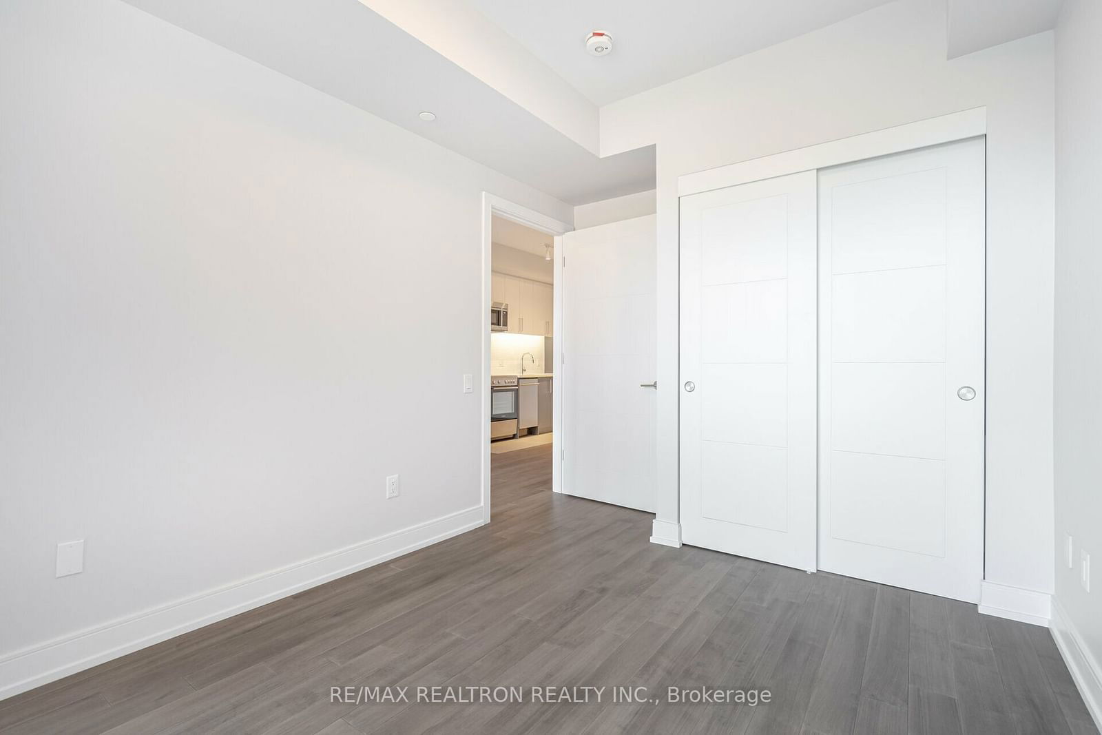 2525 Bathurst St, unit 402 for rent