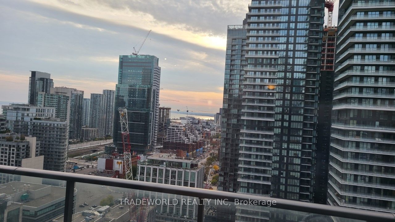 8 Mercer St, unit 2809 for rent