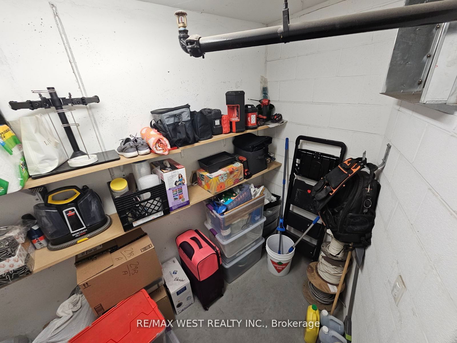 50 Ordnance St, unit 2903 for rent