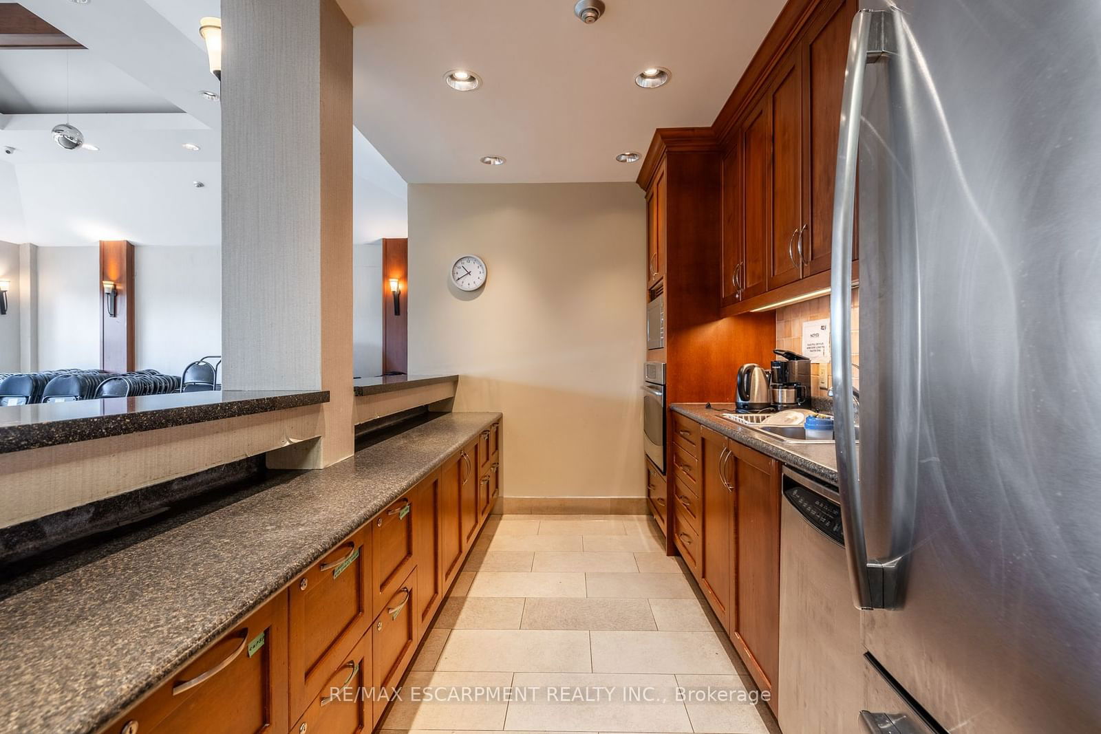 2261 Lake Shore Blvd, unit 810 for sale