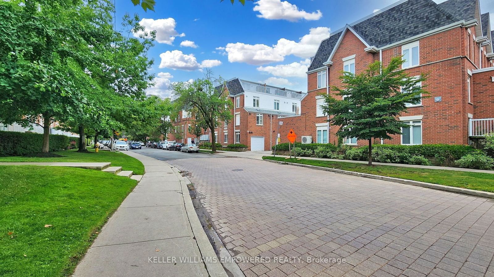 King West Townhomes, Downtown, Toronto