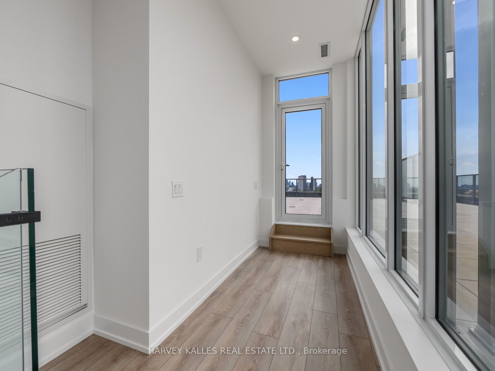 500 Dupont St, unit PH03 for rent