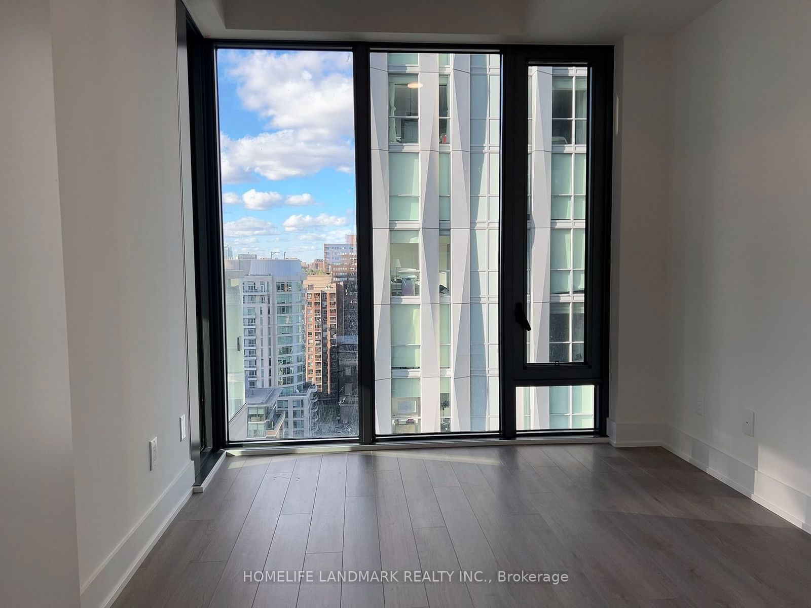 8 Cumberland St, unit 1602 for rent