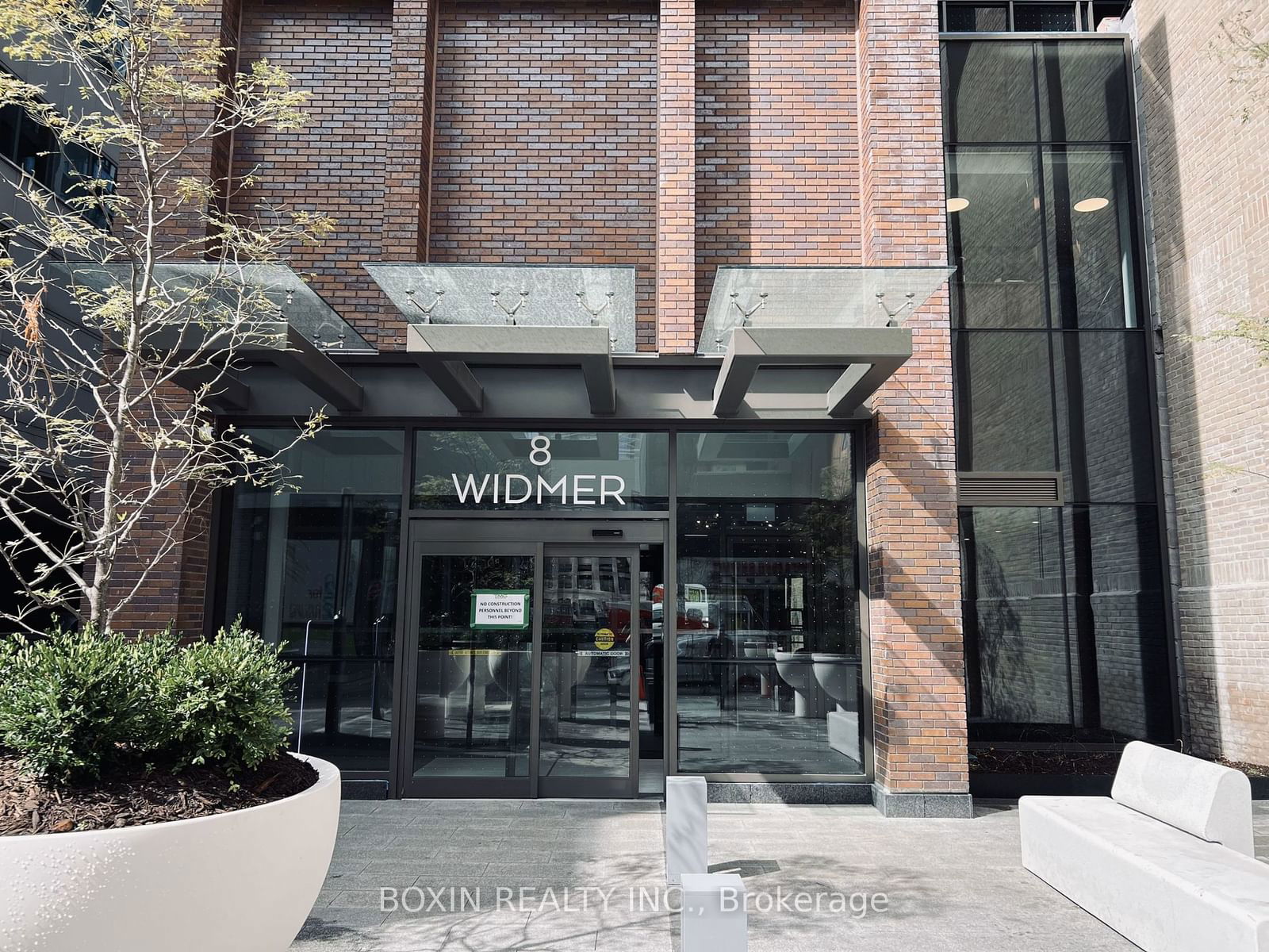 8 Widmer St, unit 3901 for rent