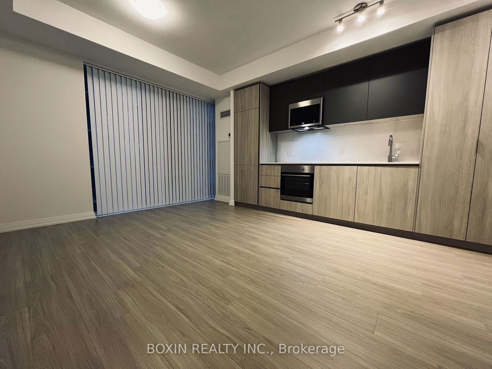 8 Widmer St, unit 3901 for rent