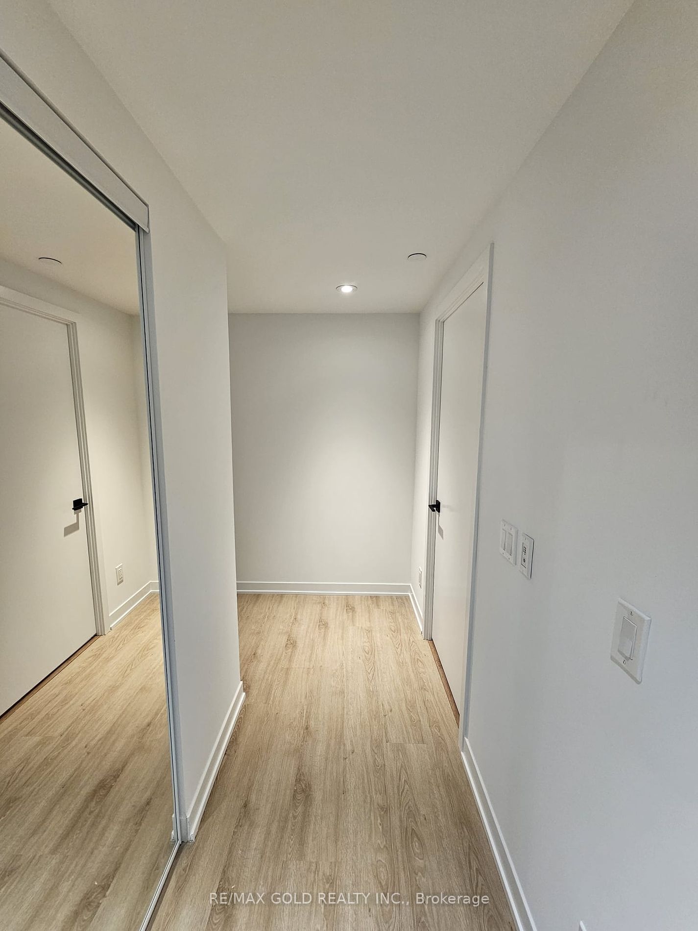 319 Jarvis St, unit 4801 for rent