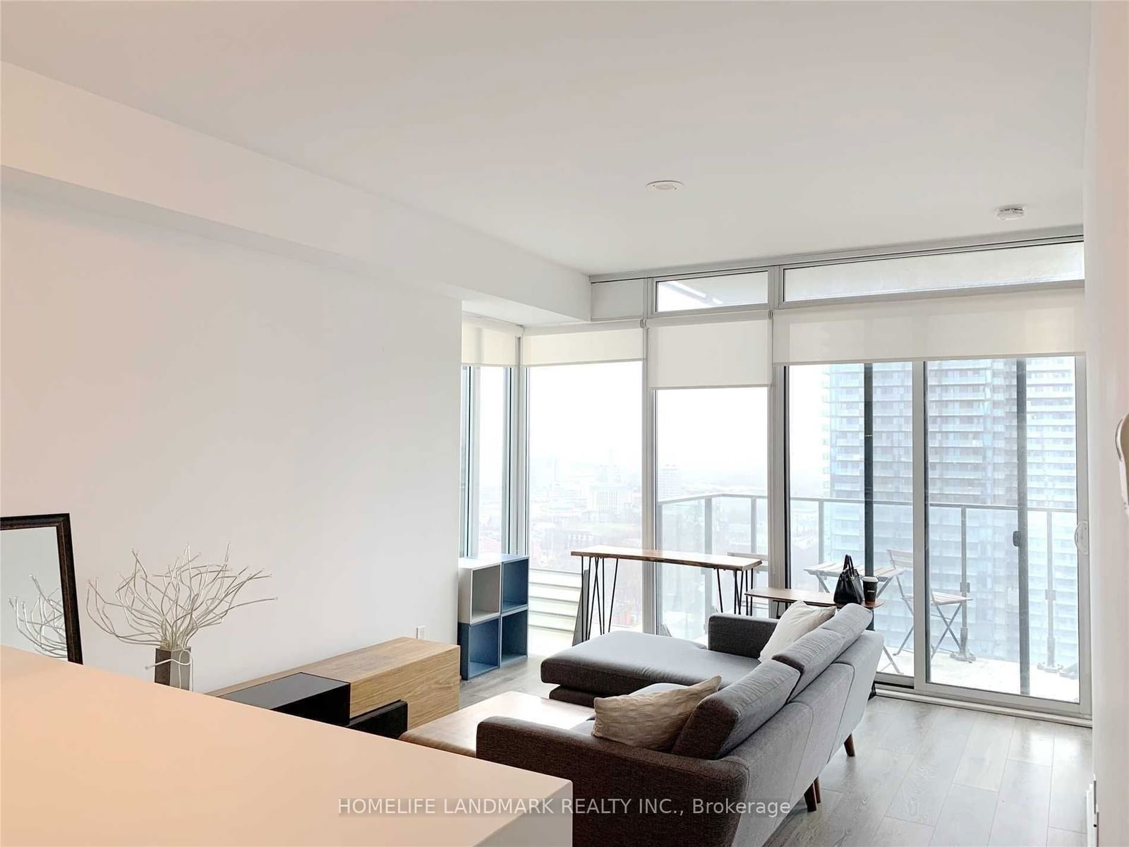 75 St Nicholas St, unit 3105 for rent