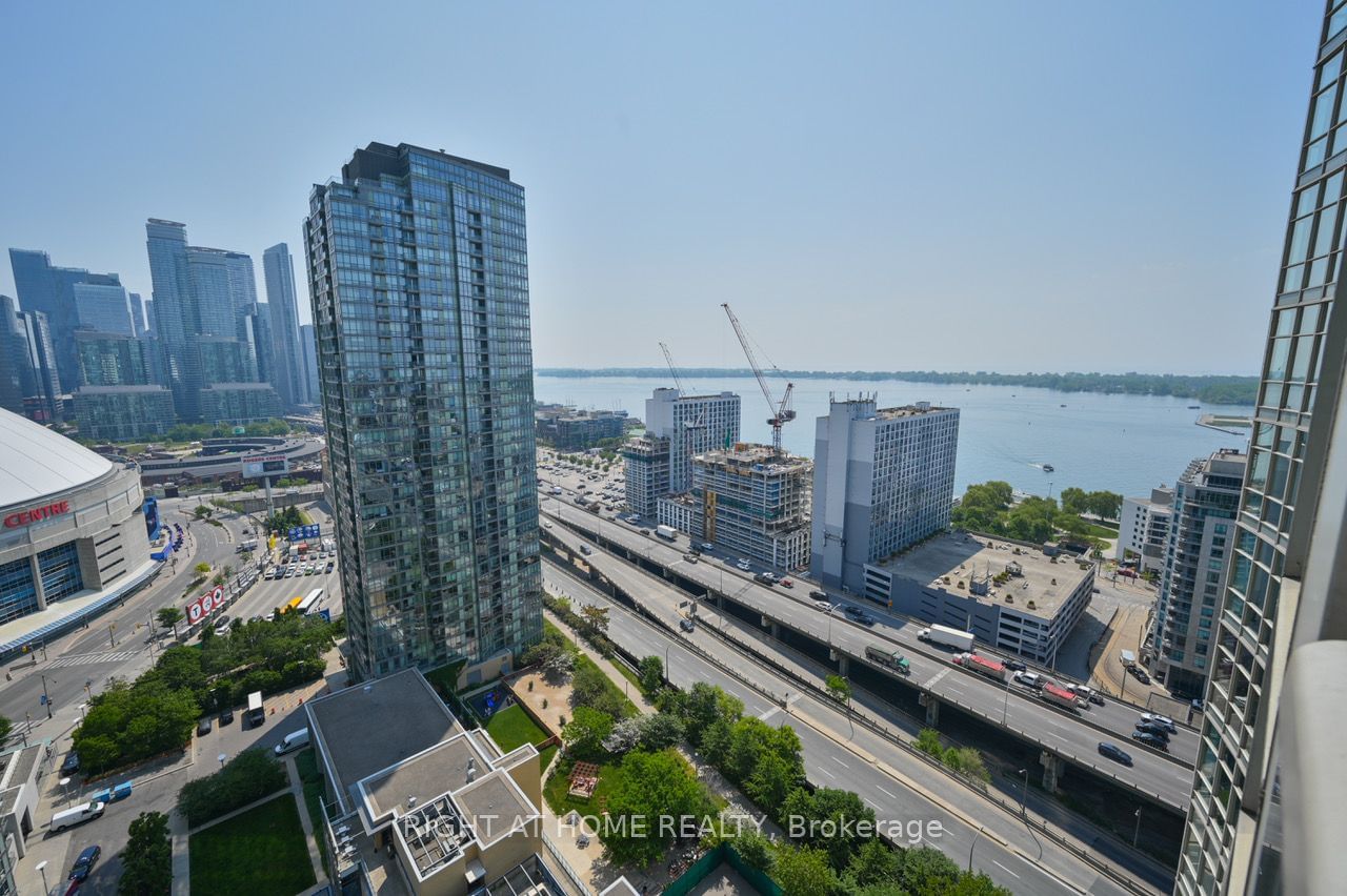 35 Mariner Terr, unit 2907 for rent