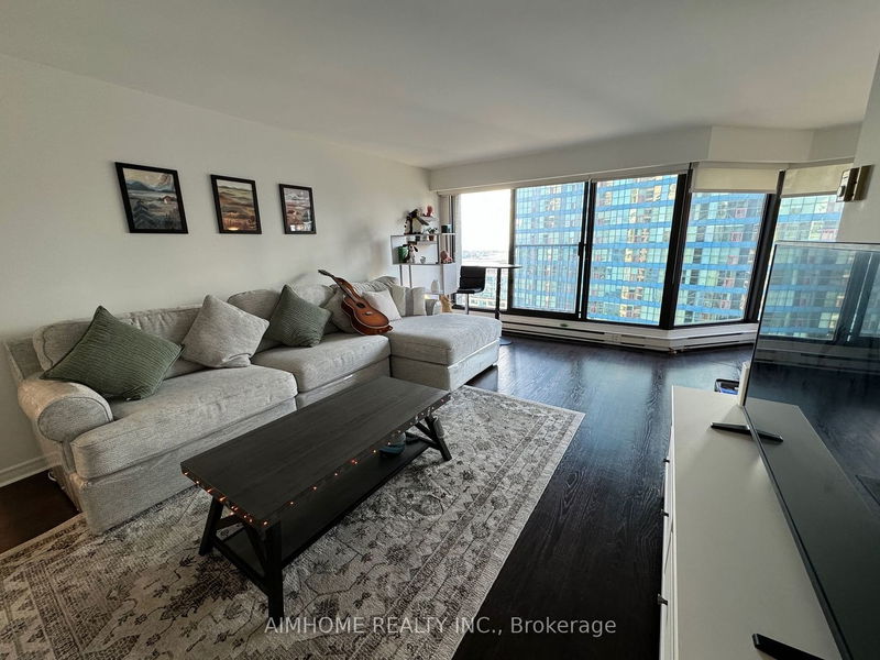 55 Harbour Sq, unit 2216 for rent