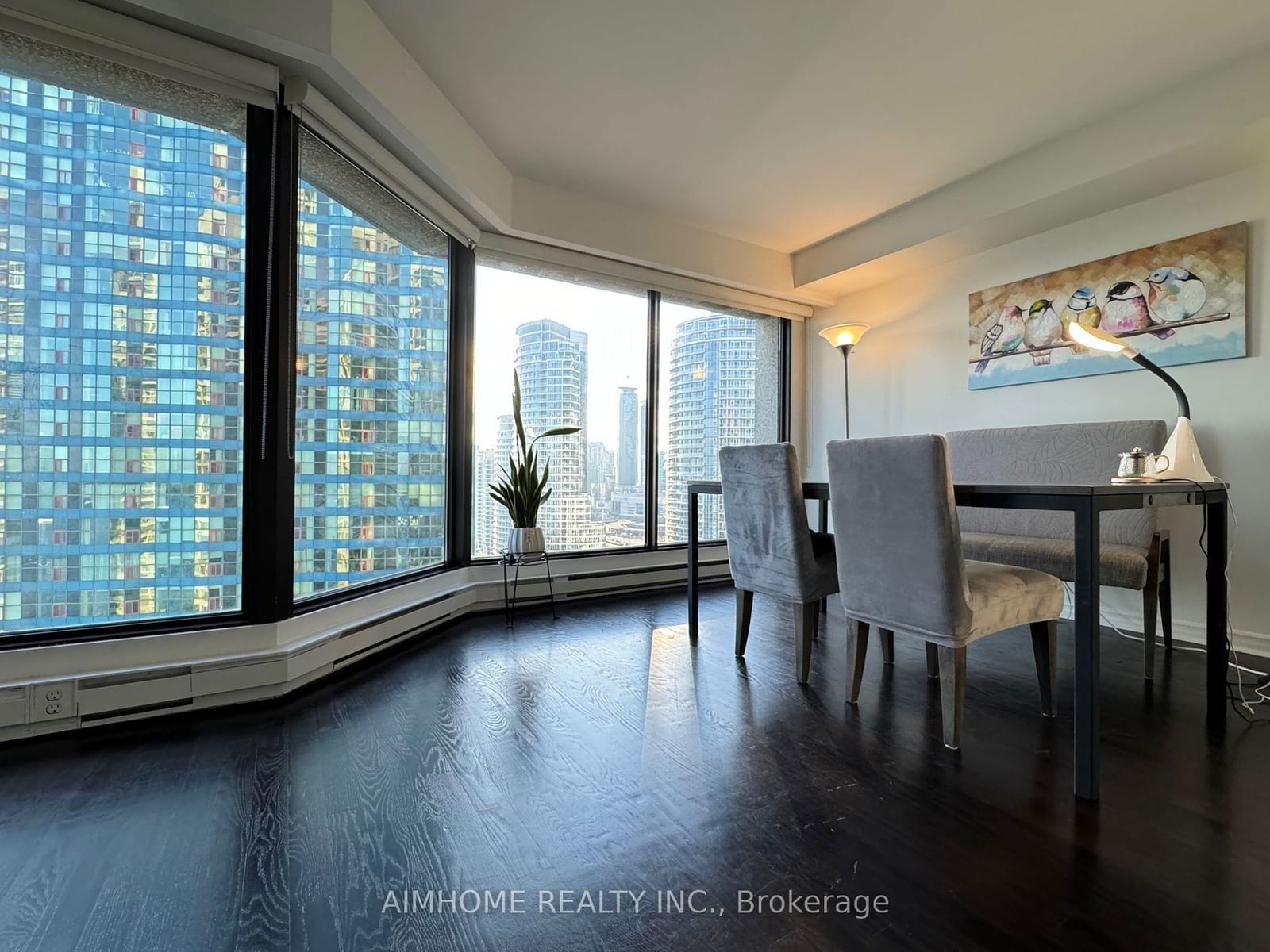 55 Harbour Sq, unit 2216 for rent