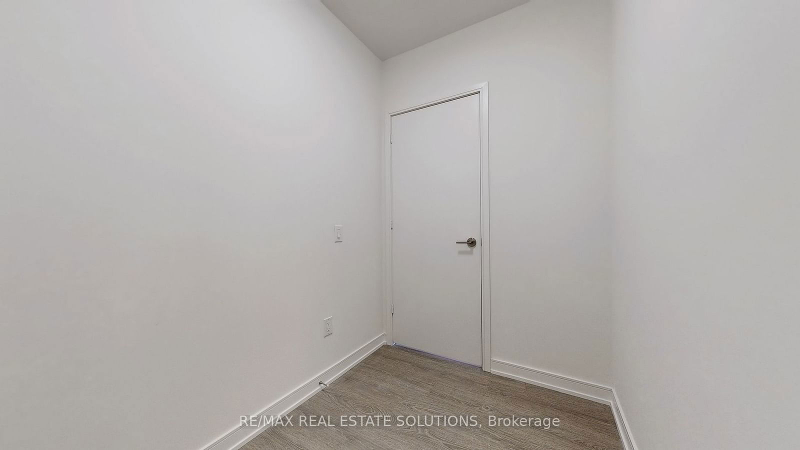 425 Front St E, unit 411 for rent