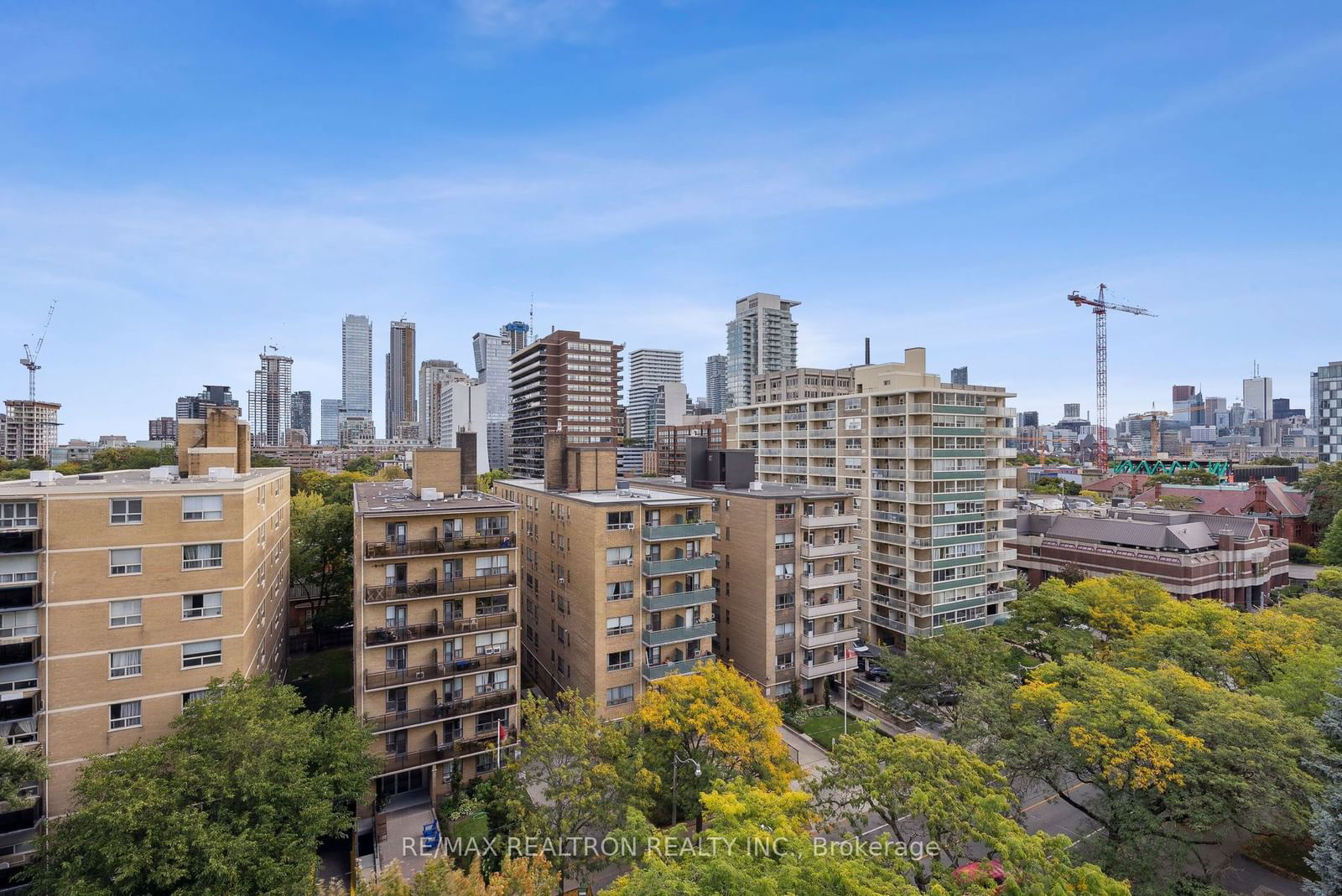 190 St George St, unit 903 for sale