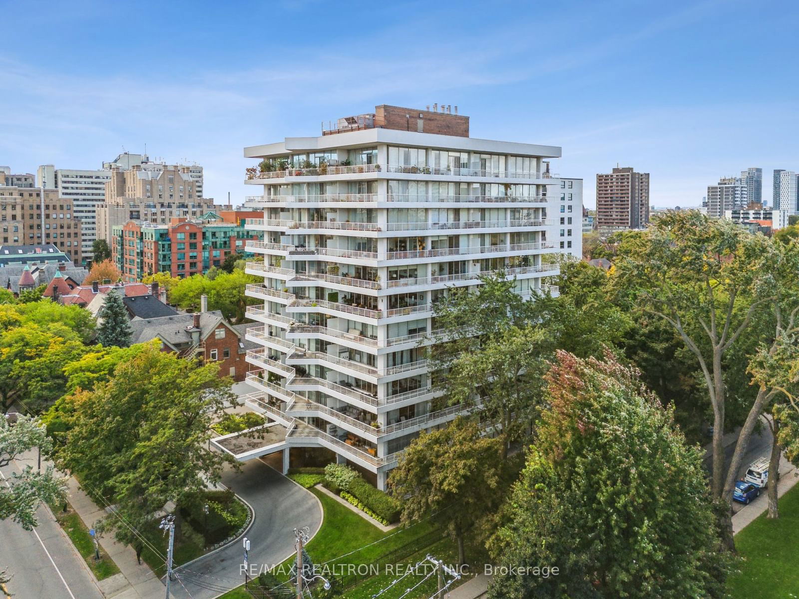 190 St George St, unit 903 for sale