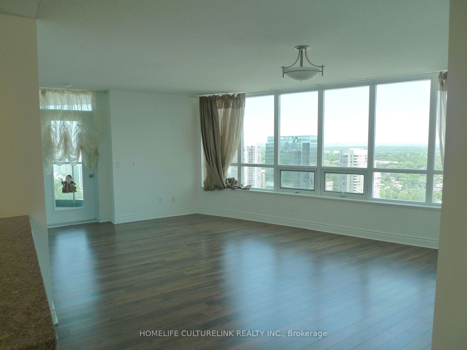 25 Greenview Ave, unit 2520 for rent