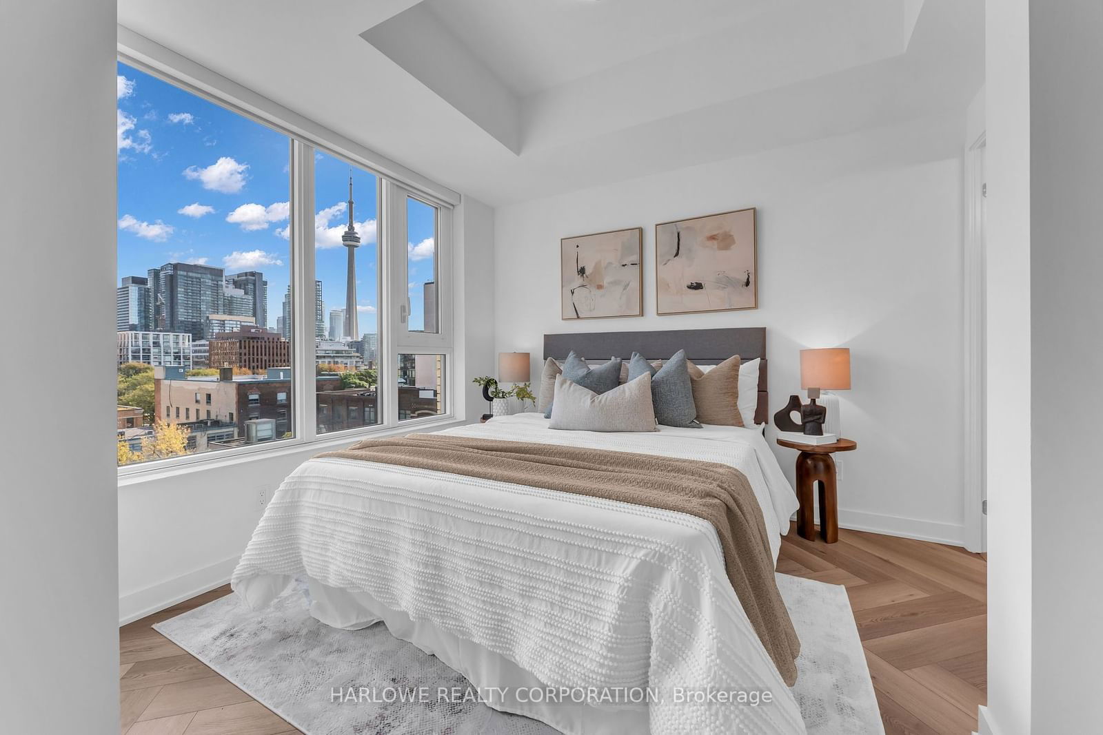 543 Richmond St W, unit 713 for sale