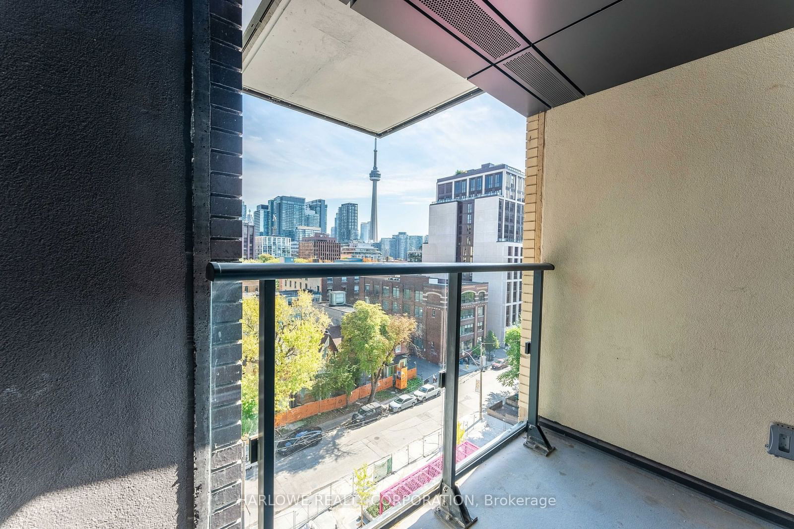 543 Richmond St W, unit 713 for sale