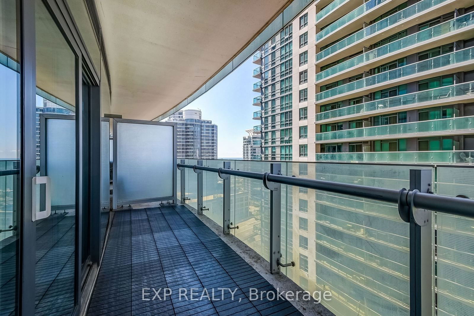 12 York St, unit 1406 for rent