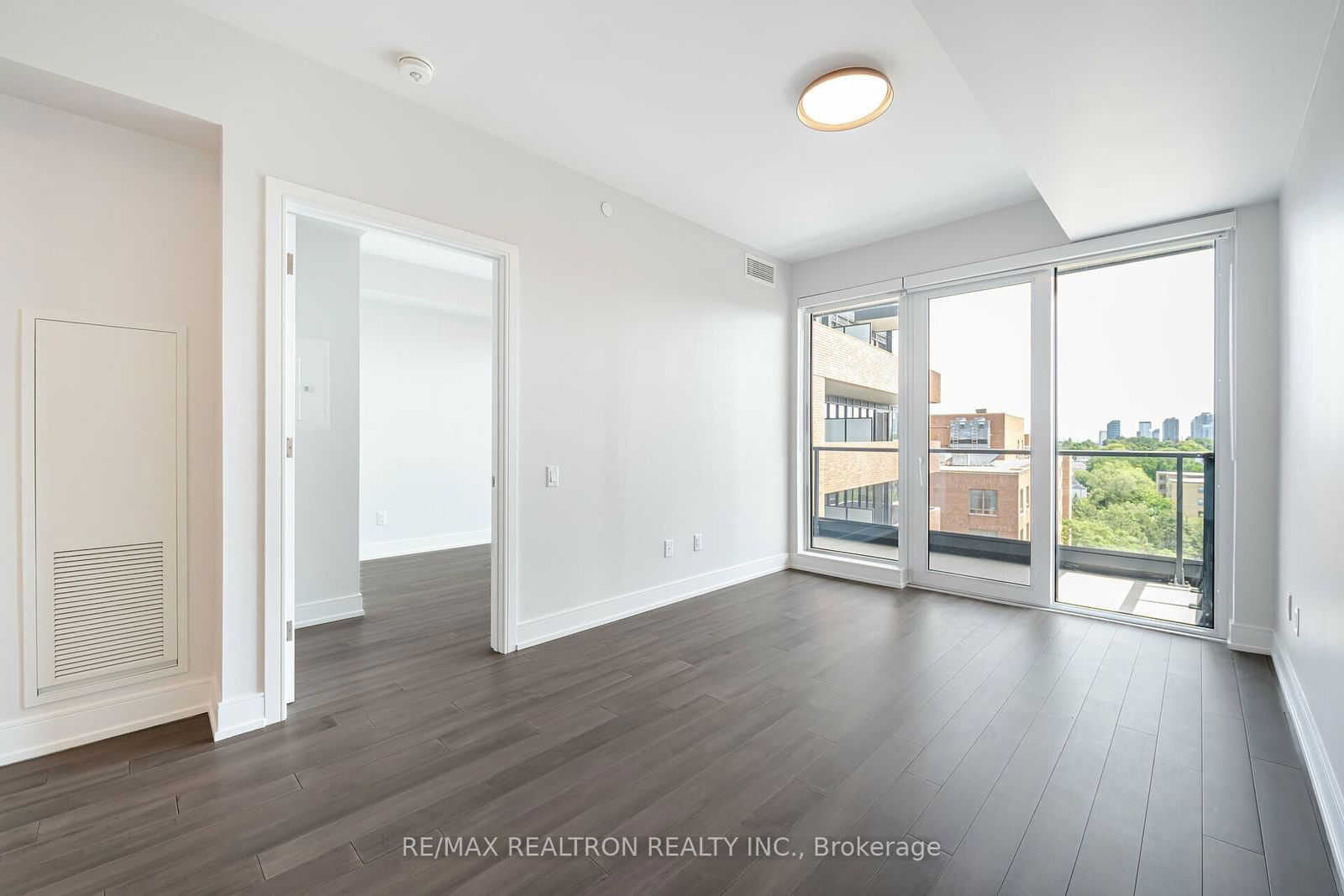 2525 Bathurst St, unit 802 for rent