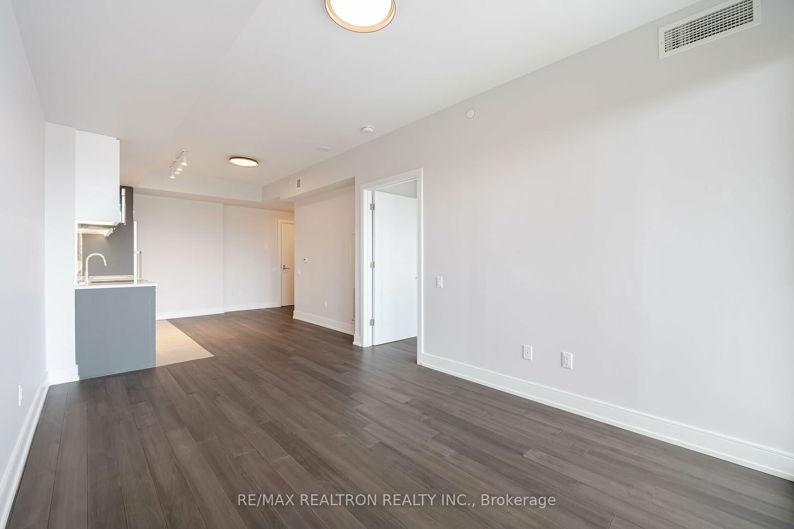 2525 Bathurst St, unit 802 for rent