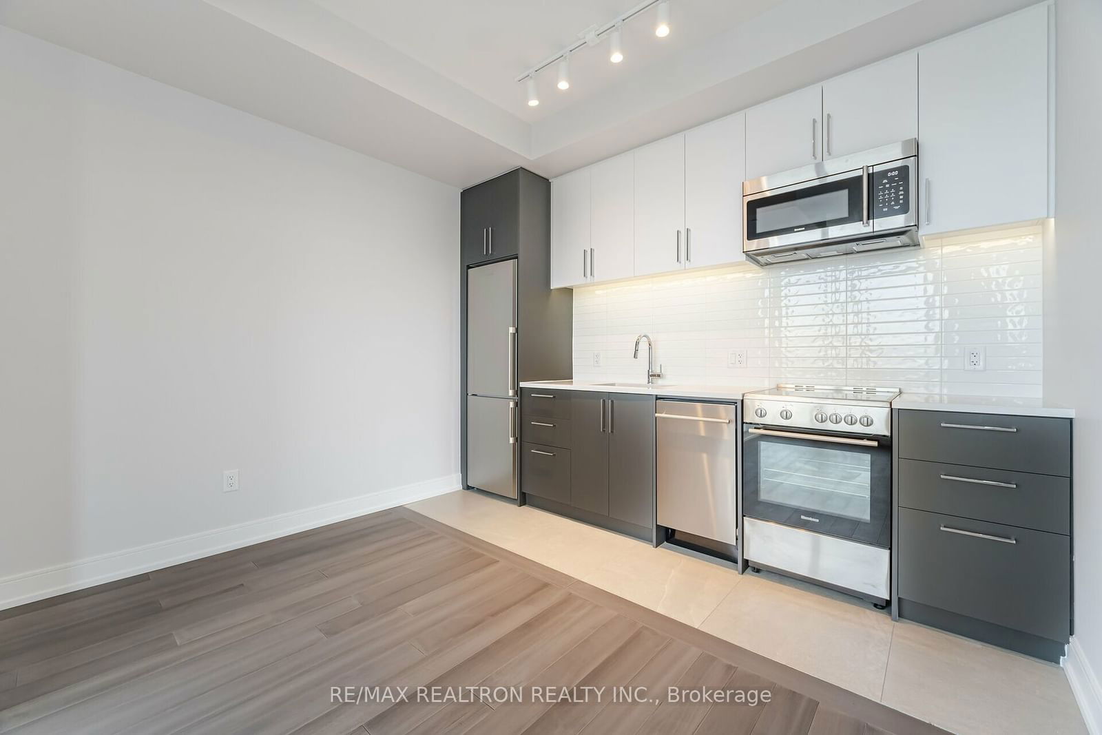 2525 Bathurst St, unit 1306 for rent