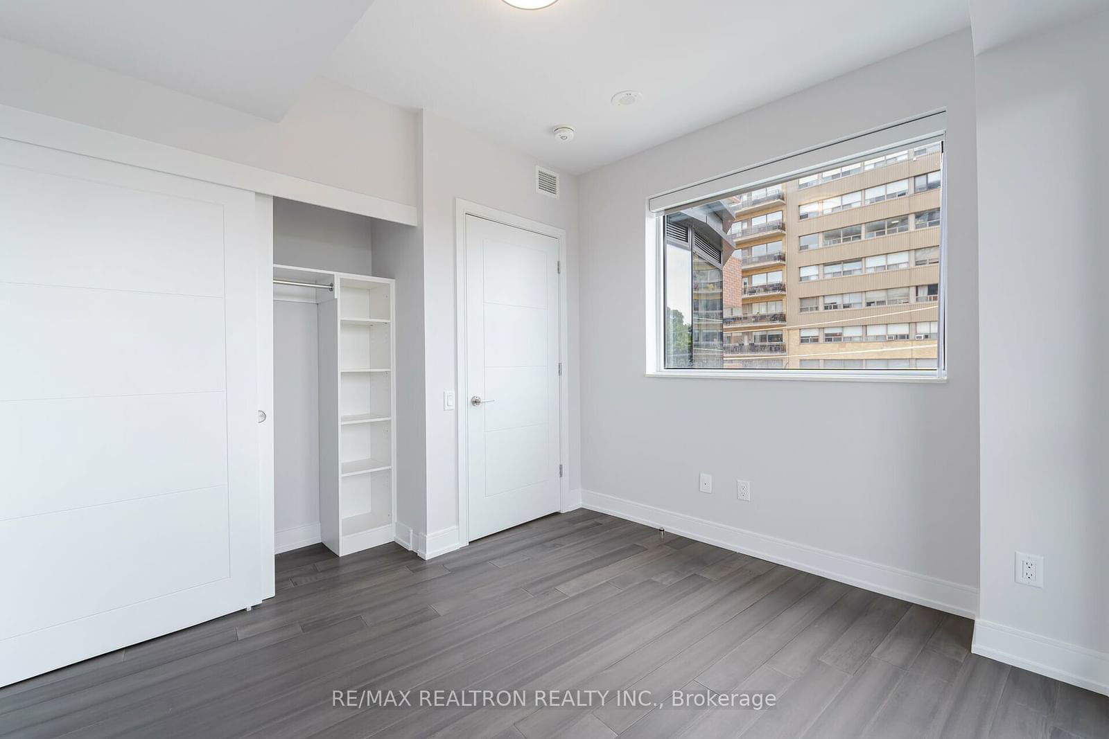 2525 Bathurst St, unit 507 for rent